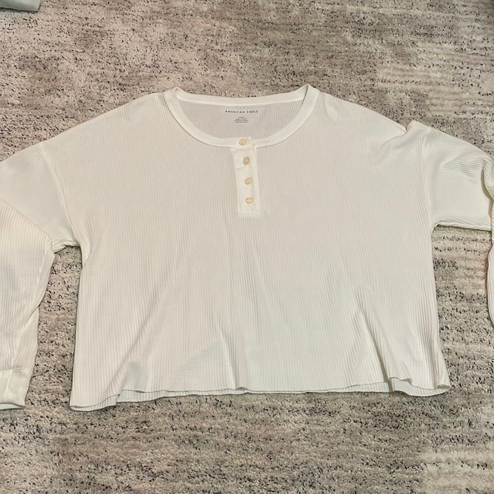 American Eagle white cropped top